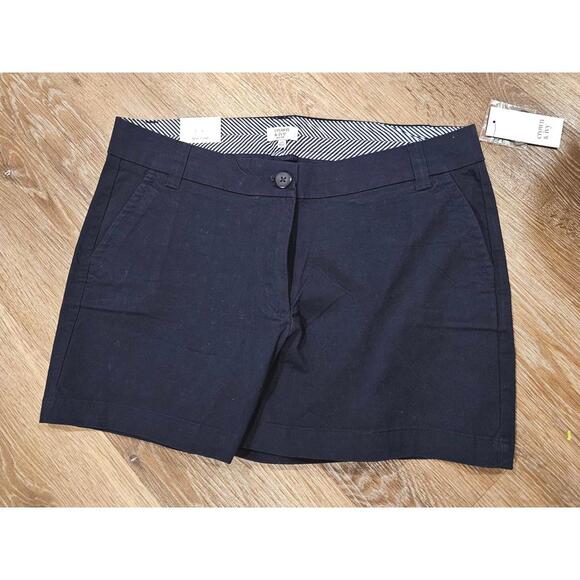 Crown & Ivy Pants - Nwt Crown & Ivy Navy Shorts - Stylish & Comfortable